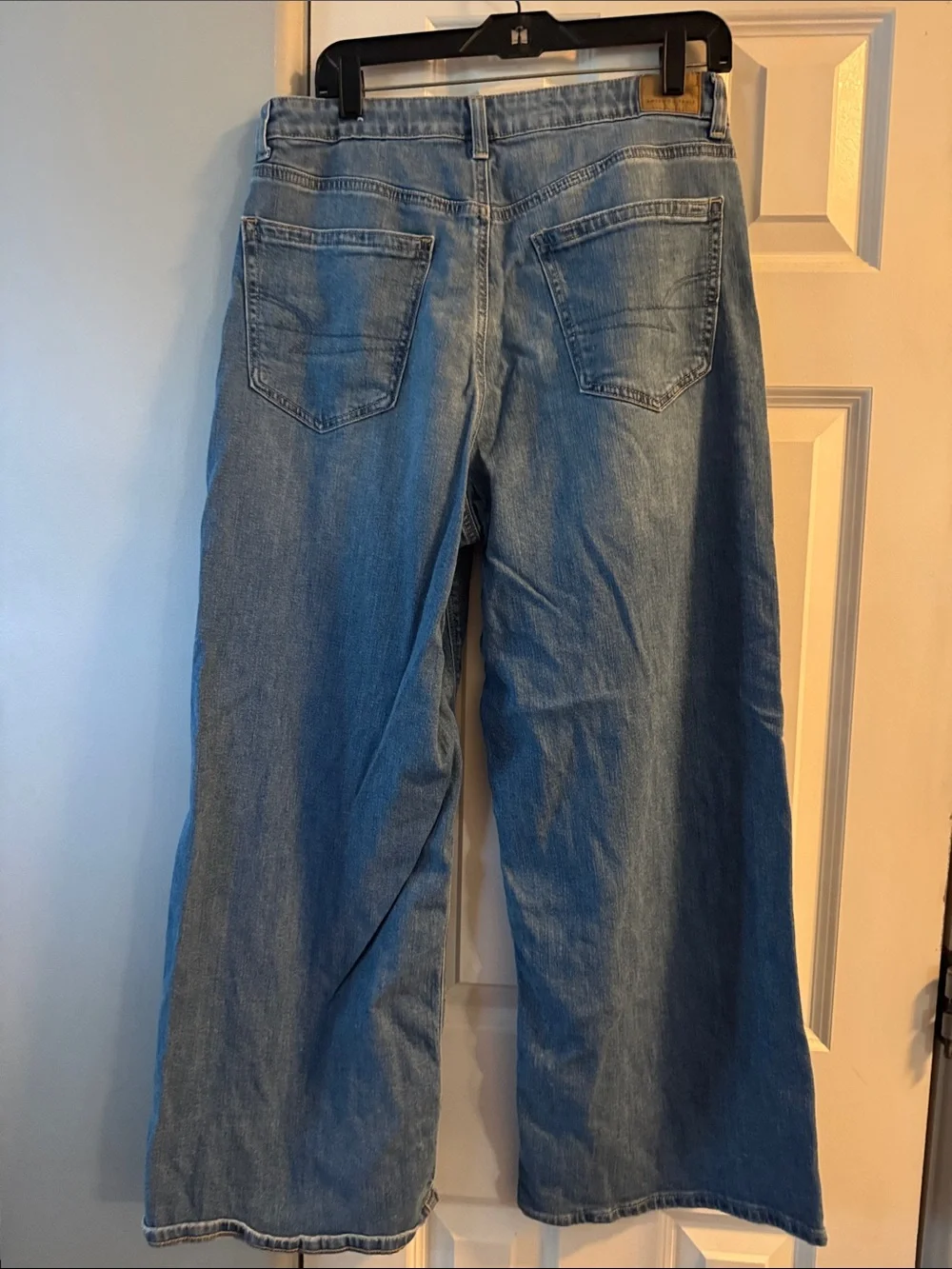 American Eagle Outfitters Super High Rise Baggy Wide Leg Jeans